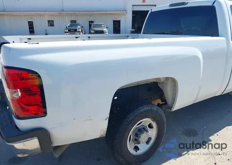 2009 Chevrolet Silverado 2500Hd Work Truck from USA, damaged, VIN 1GCHC44K09E103223